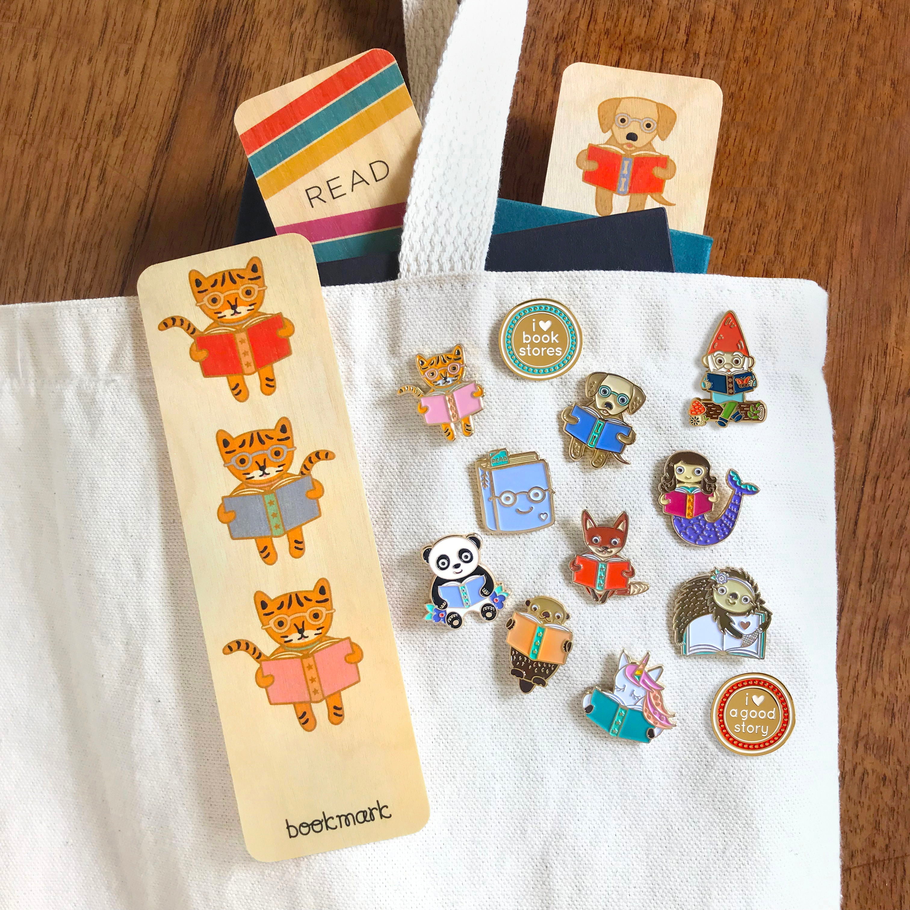 Reading Fox Enamel Pin